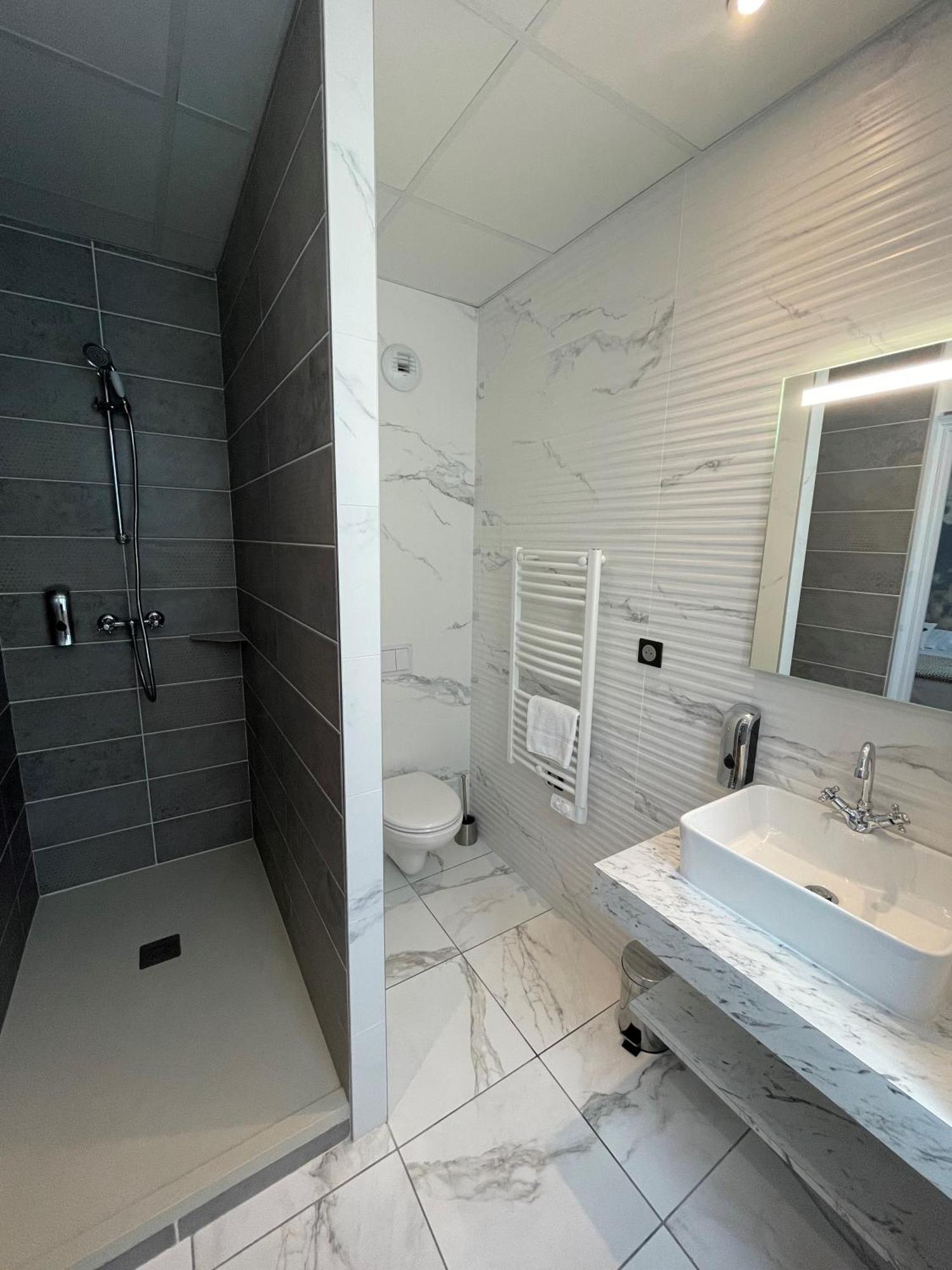 Domaine Clairfontaine Noyarey - Suites Junior Exterior photo